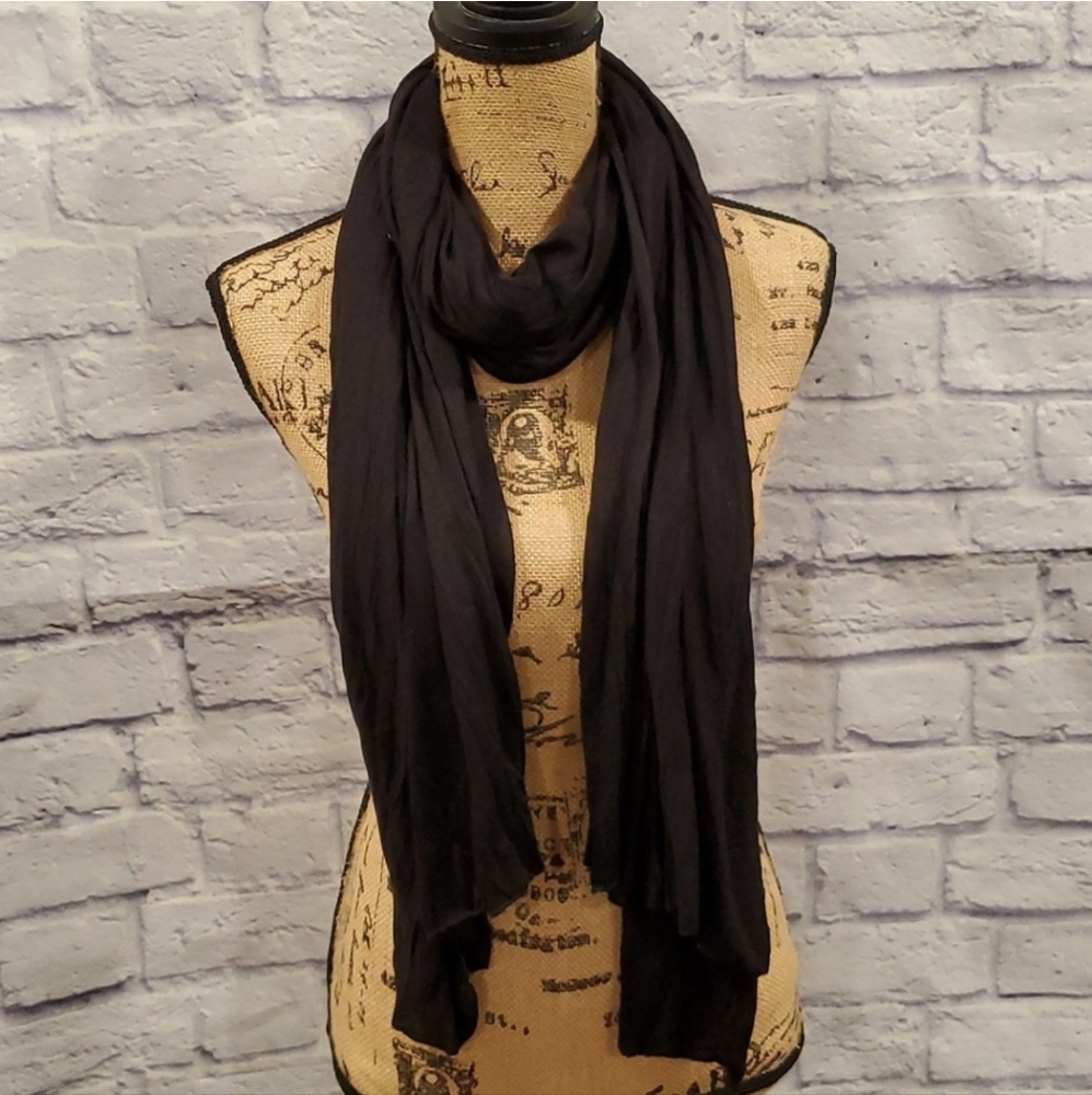 Lightweight Scarf